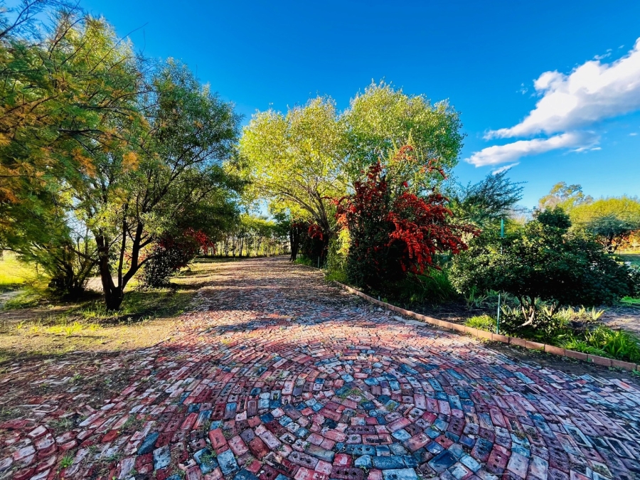 4 Bedroom Property for Sale in Roodewal Free State